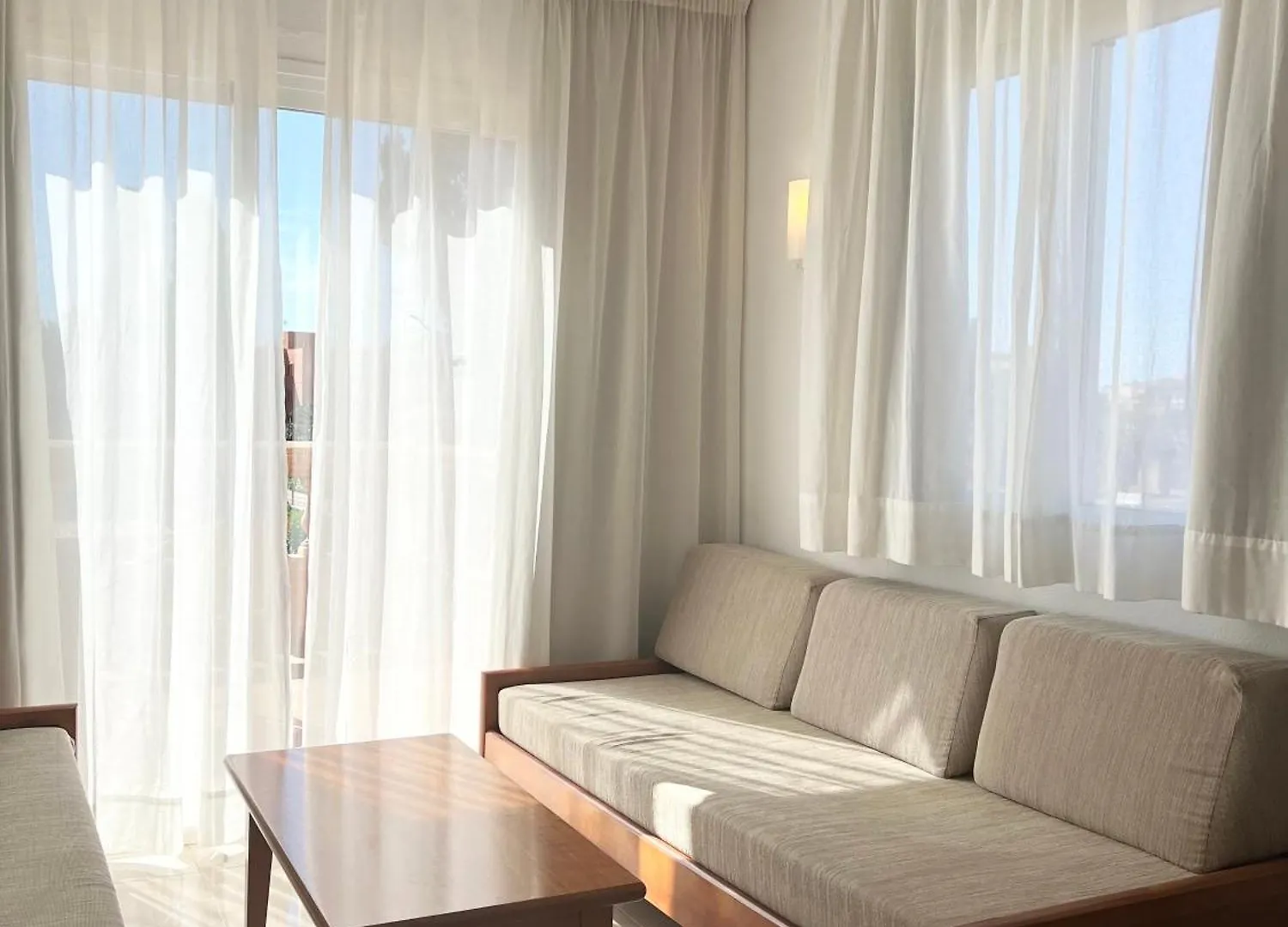 Aparthotel Ciudad Laurel Cala Millor   Cala Millor (Mallorca)