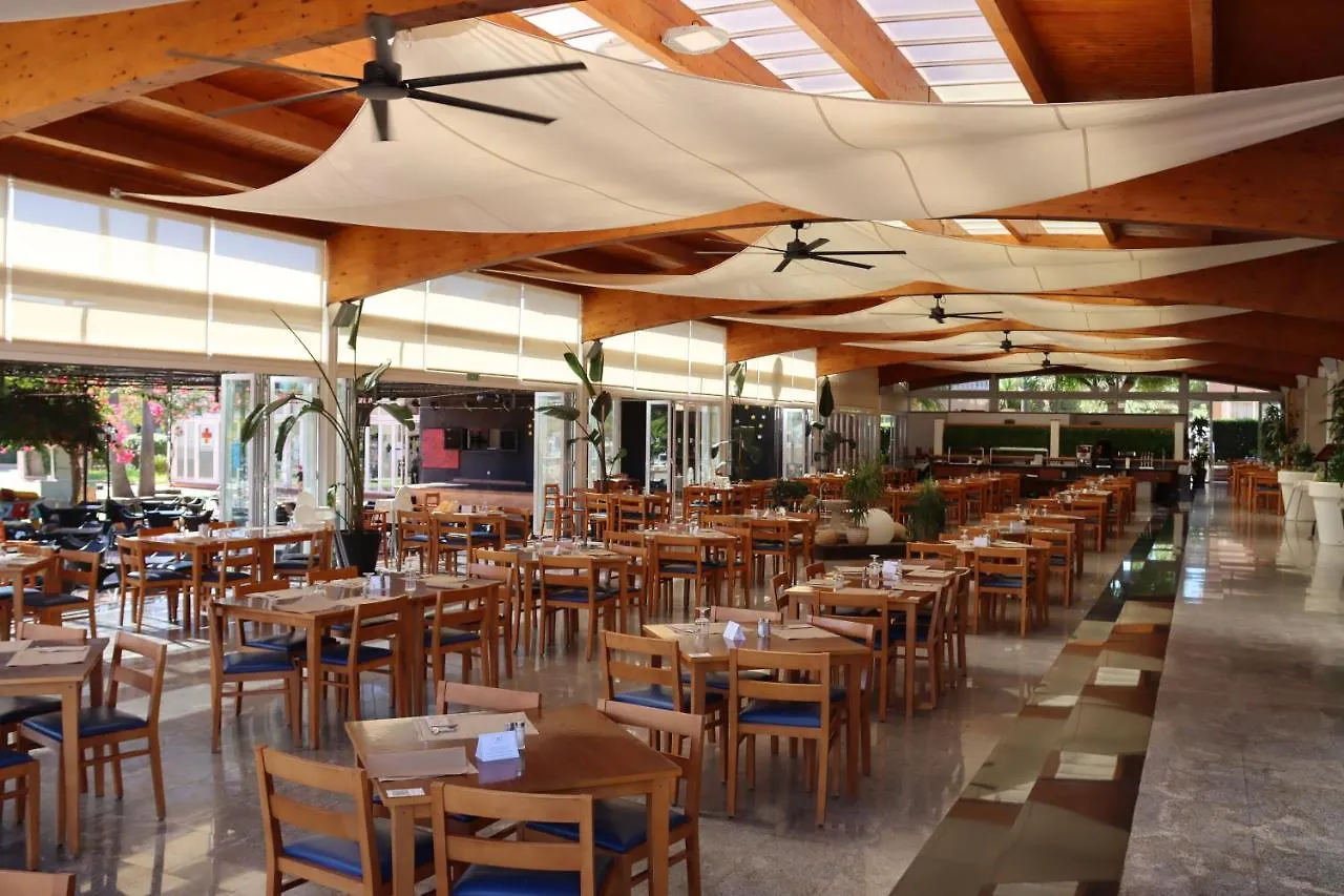 Aparthotel Ciudad Laurel Cala Millor  Espanha