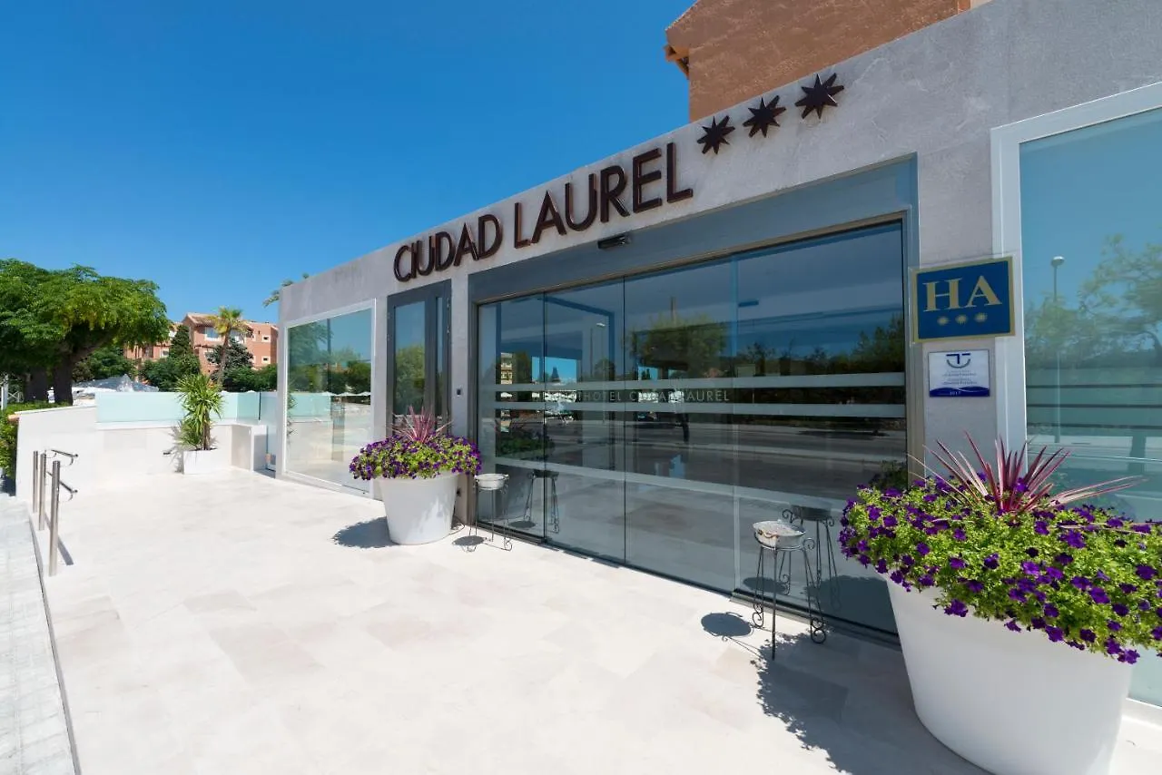 Aparthotel Ciudad Laurel Cala Millor  Espanha