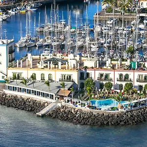 Livvo Hotel